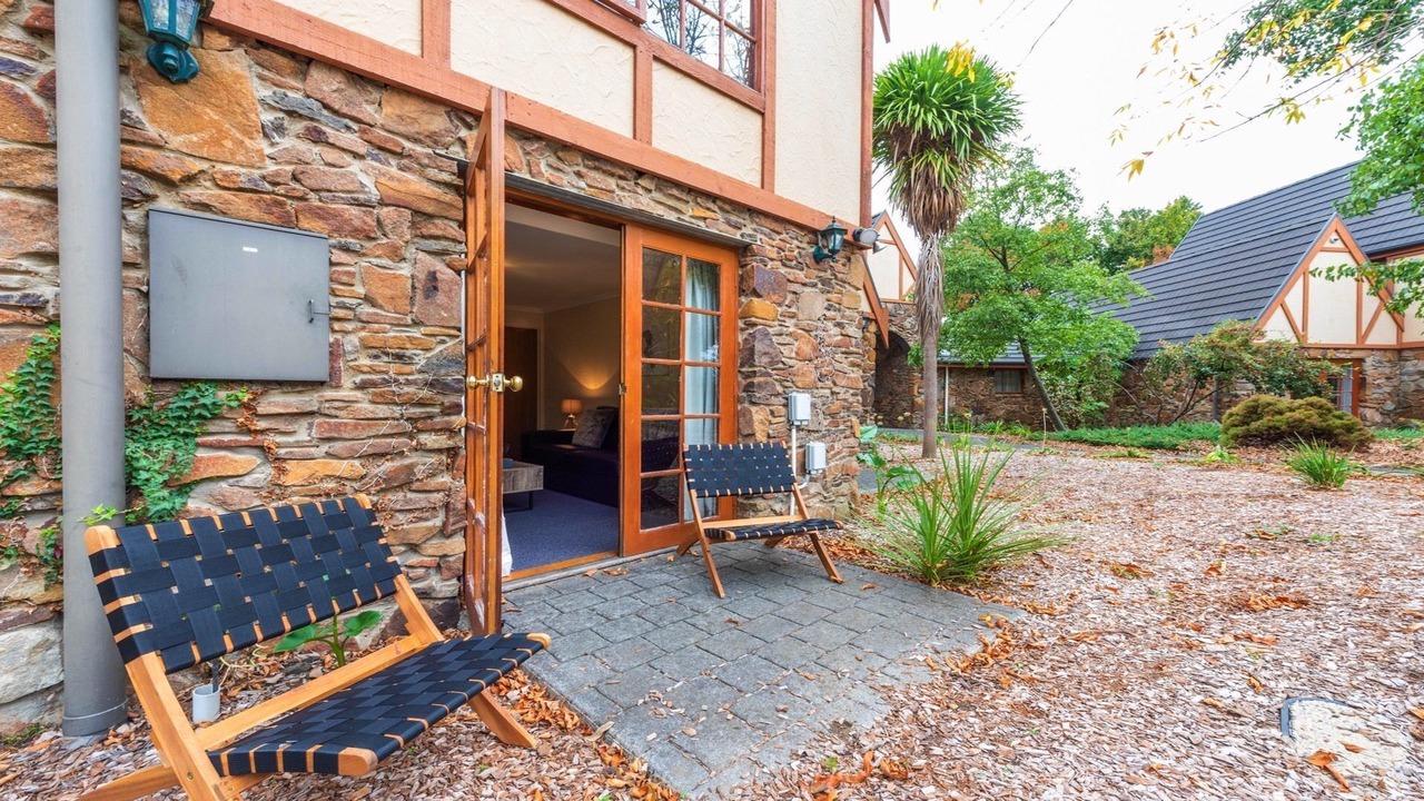 Photo of Patio Balcony in Newnham
