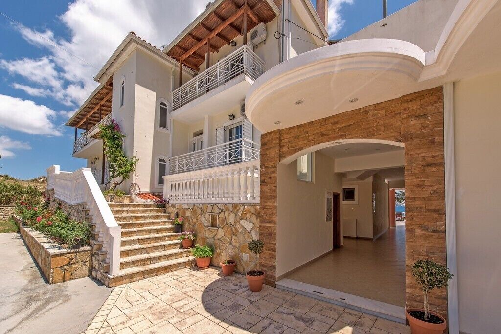 Photo of Outdoor in Limni Keri
