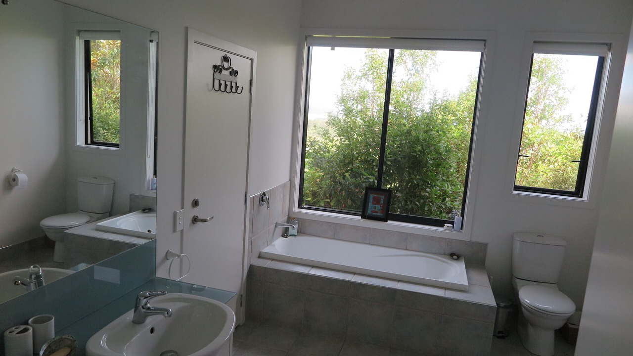 Photo of Bathroom in Tawharanui