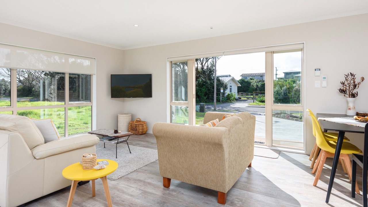 Photo of Livingroom in Waihi Beach