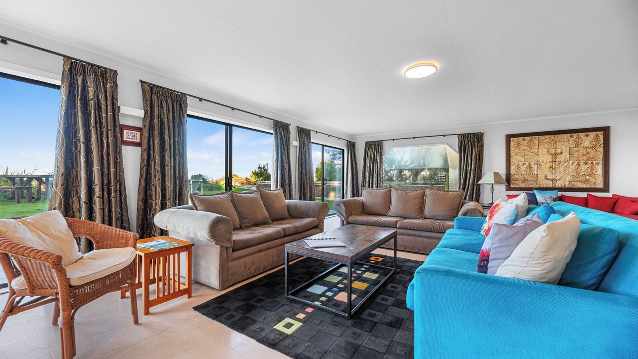 Photo of Livingroom in Waihi Beach