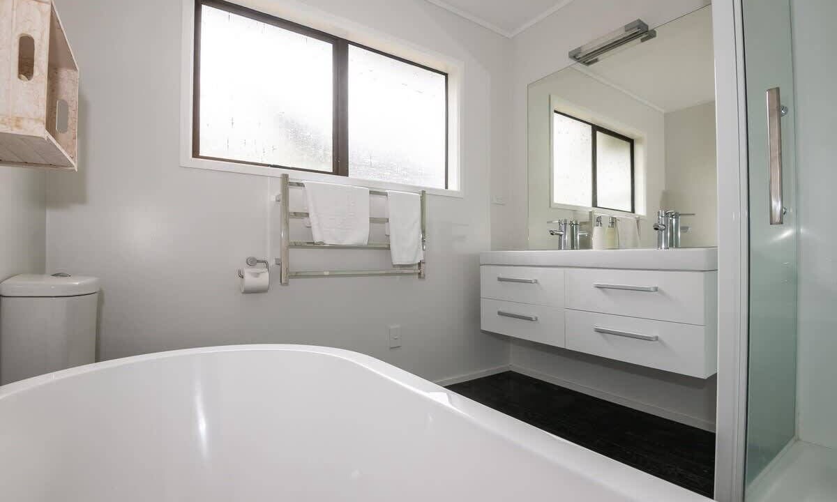 Photo of Bathroom in Lynmore