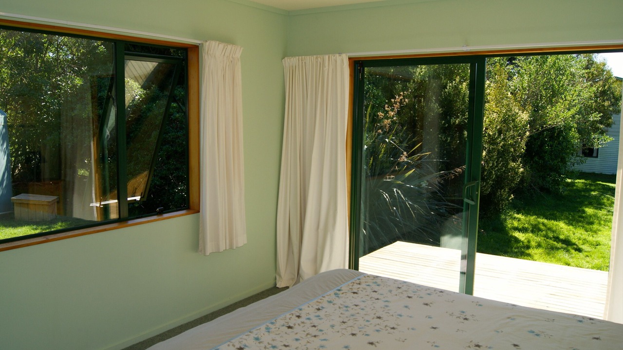Photo of Bedroom in Pakawau