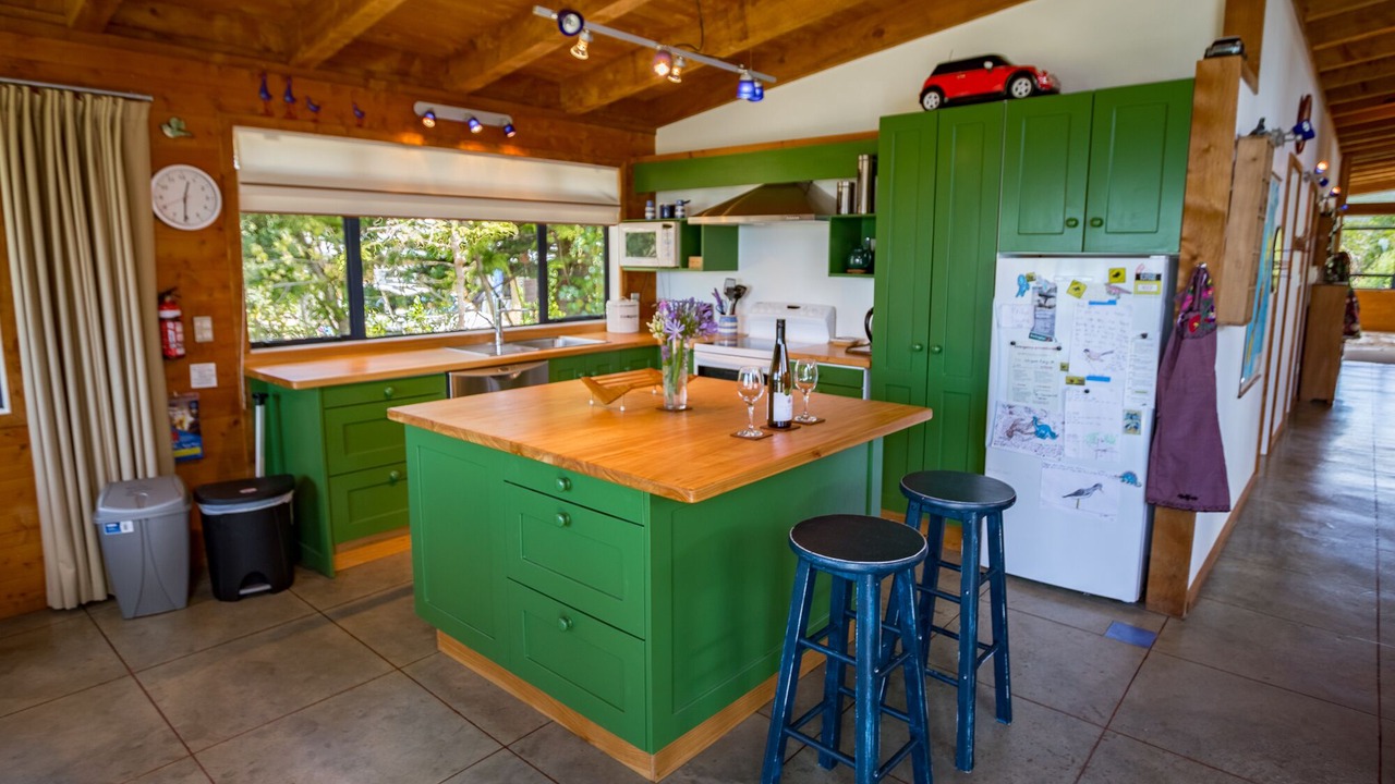 Photo of Kitchen in Pakawau