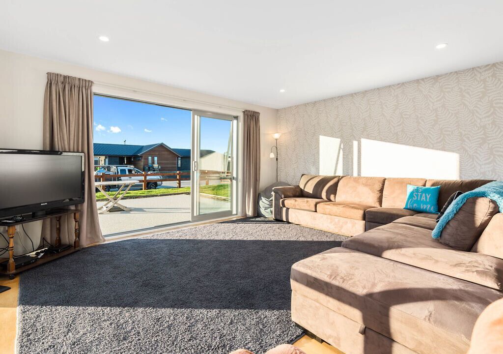 Photo of Livingroom in Cromwell