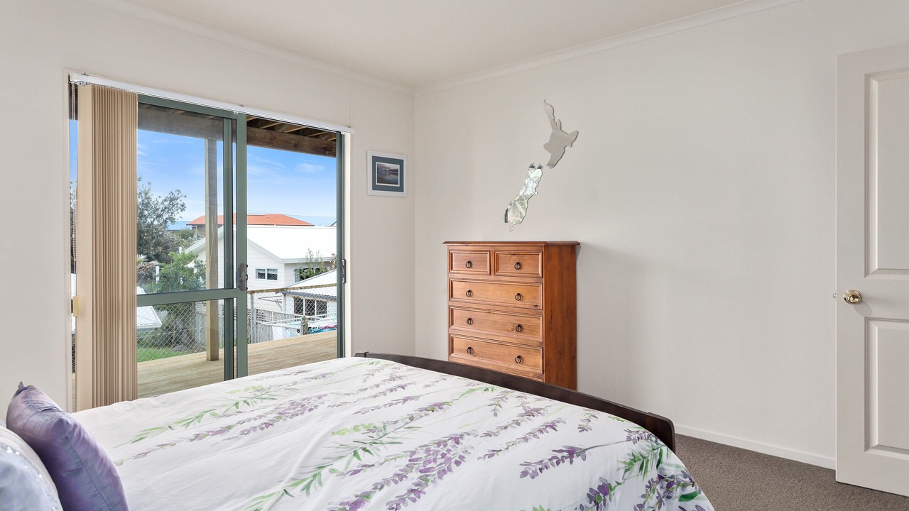 Photo of Bedroom in Ohope