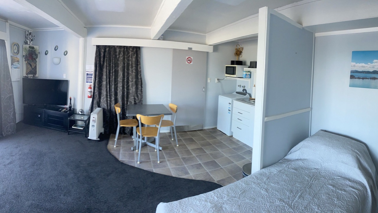 Photo of Bedroom in Waihau Bay