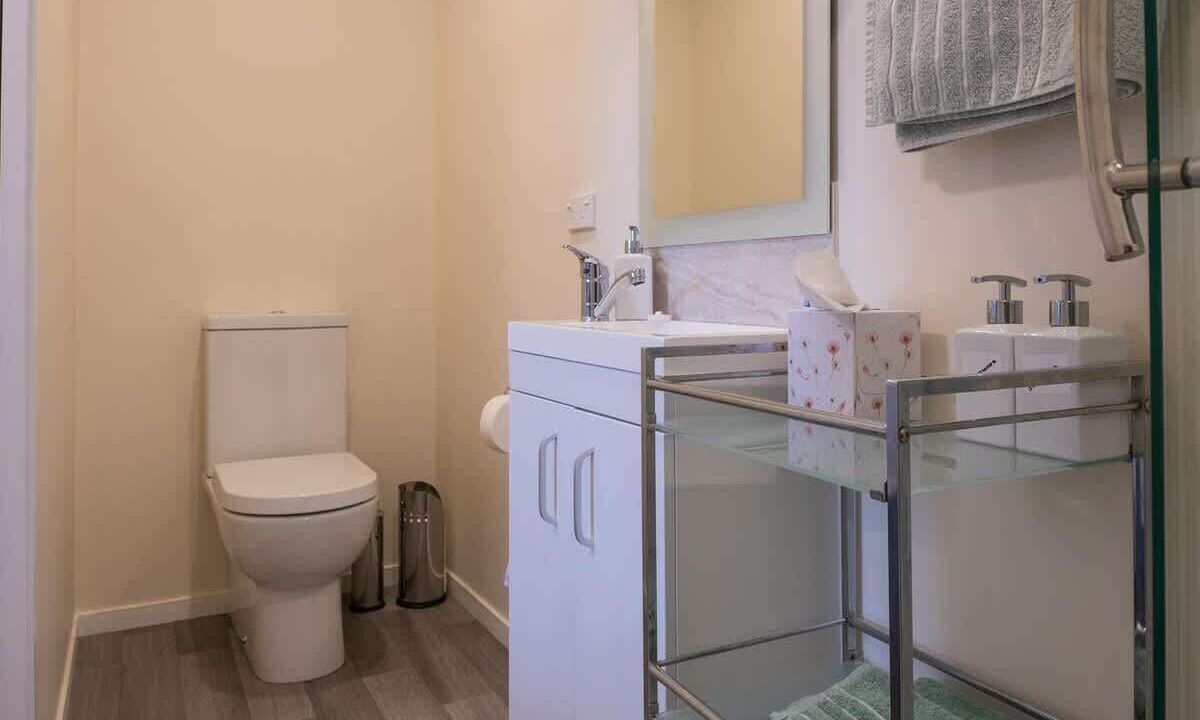 Photo of Bathroom in Kawaha Point