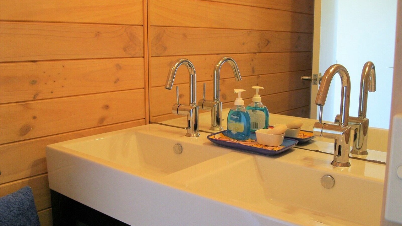Photo of Bathroom in Cooks Beach