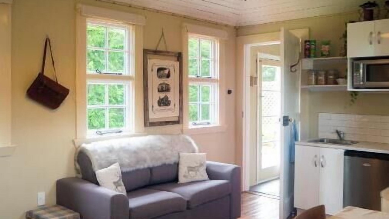 Photo of Livingroom in Danseys Pass
