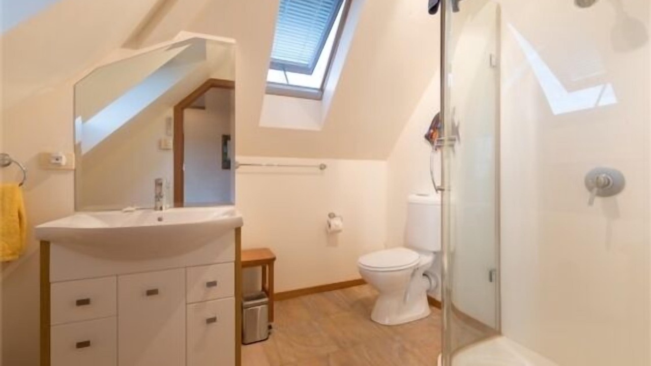 Photo of Bedroom in Russell