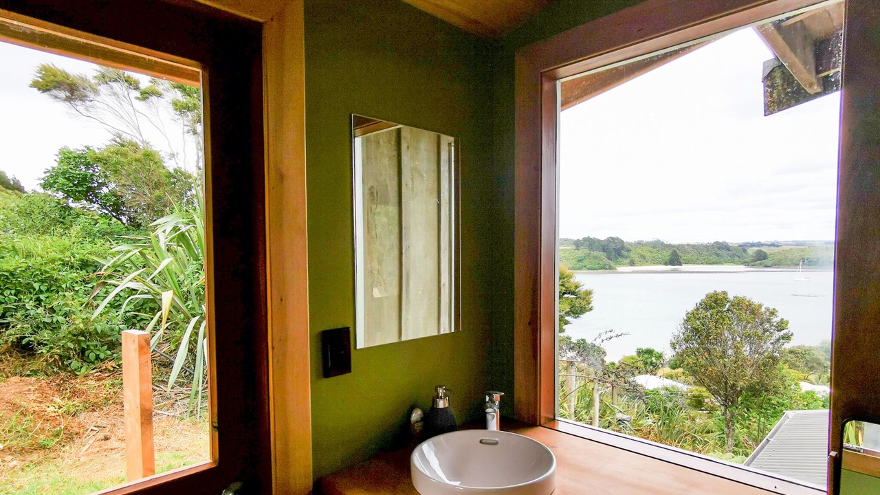 Photo of Bathroom in Te Tii