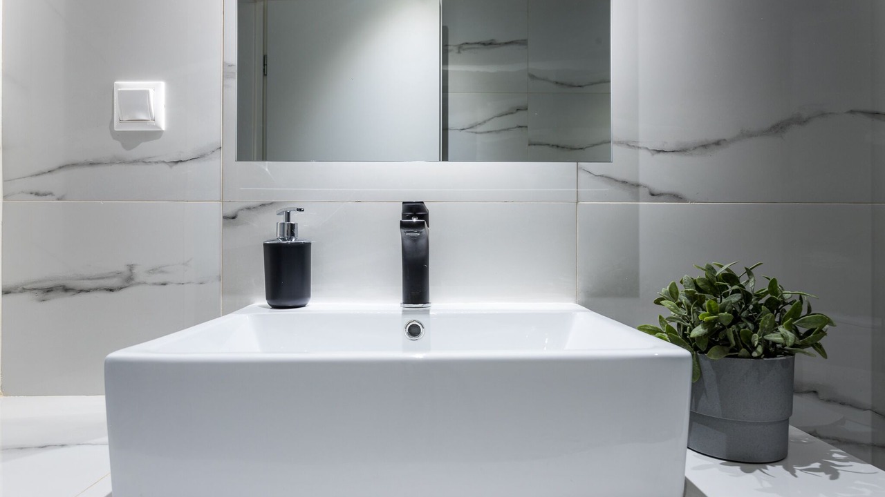Photo of Bathroom in Kerameikos