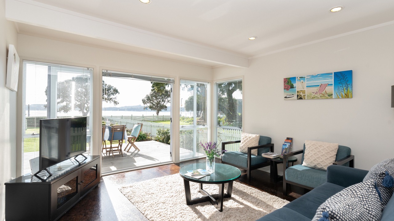 Photo of Livingroom in Paihia