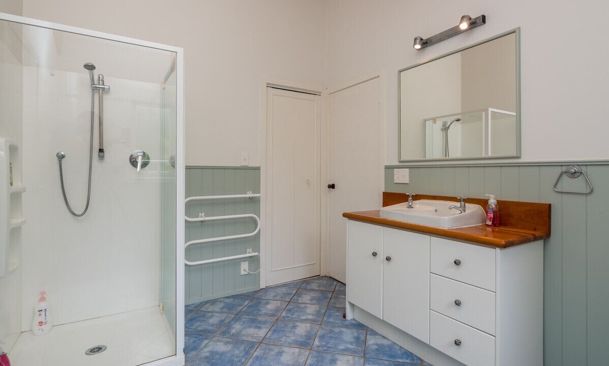 Photo of Bathroom in Matapouri