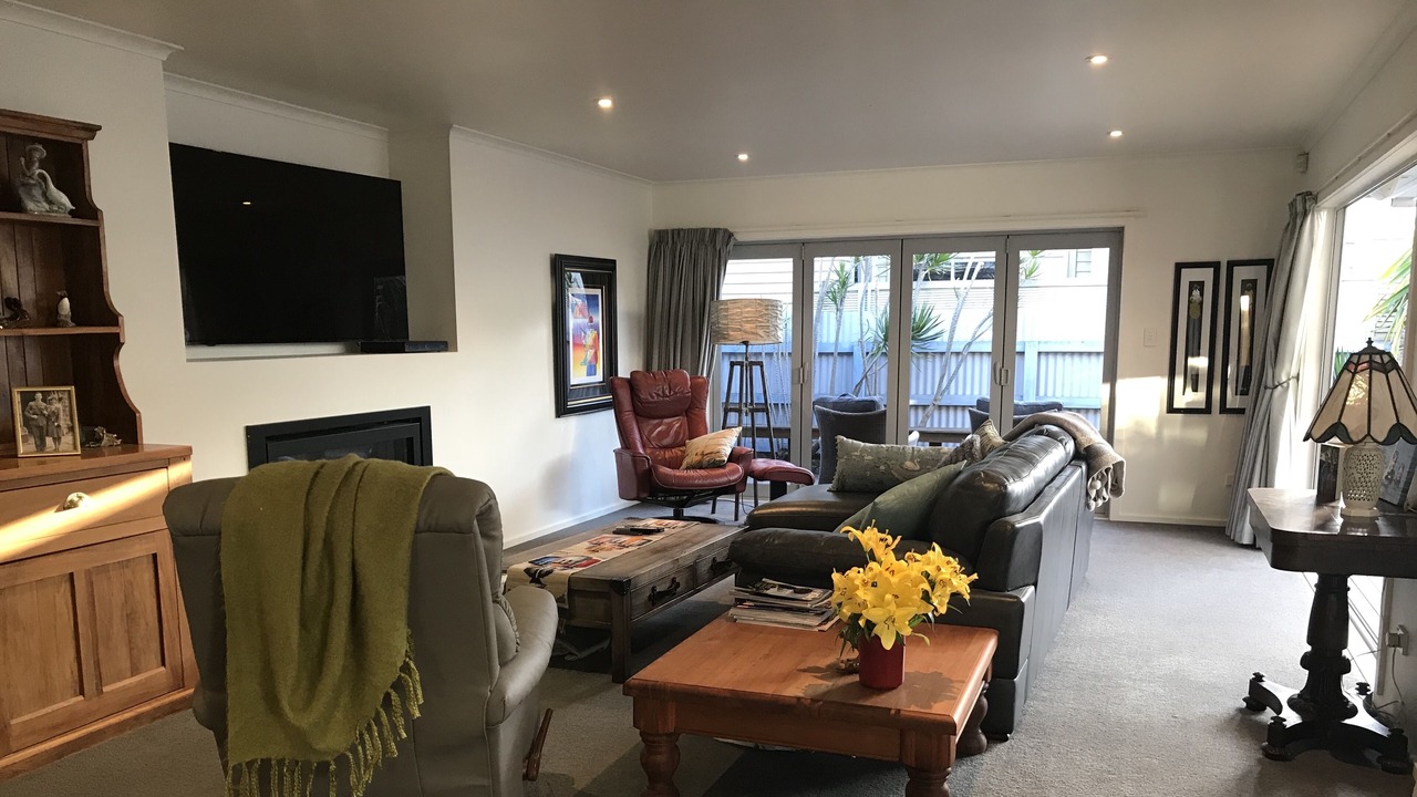 Photo of Livingroom in Gisborne
