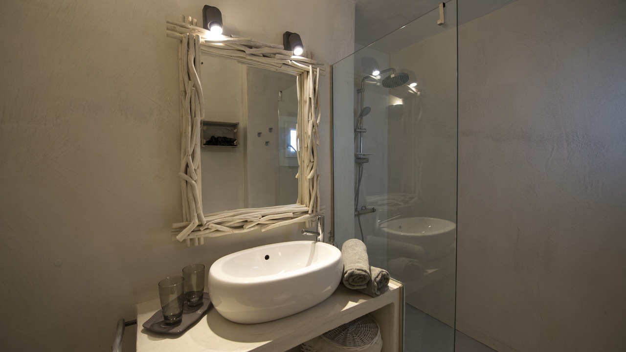 Photo of Bathroom in Elia