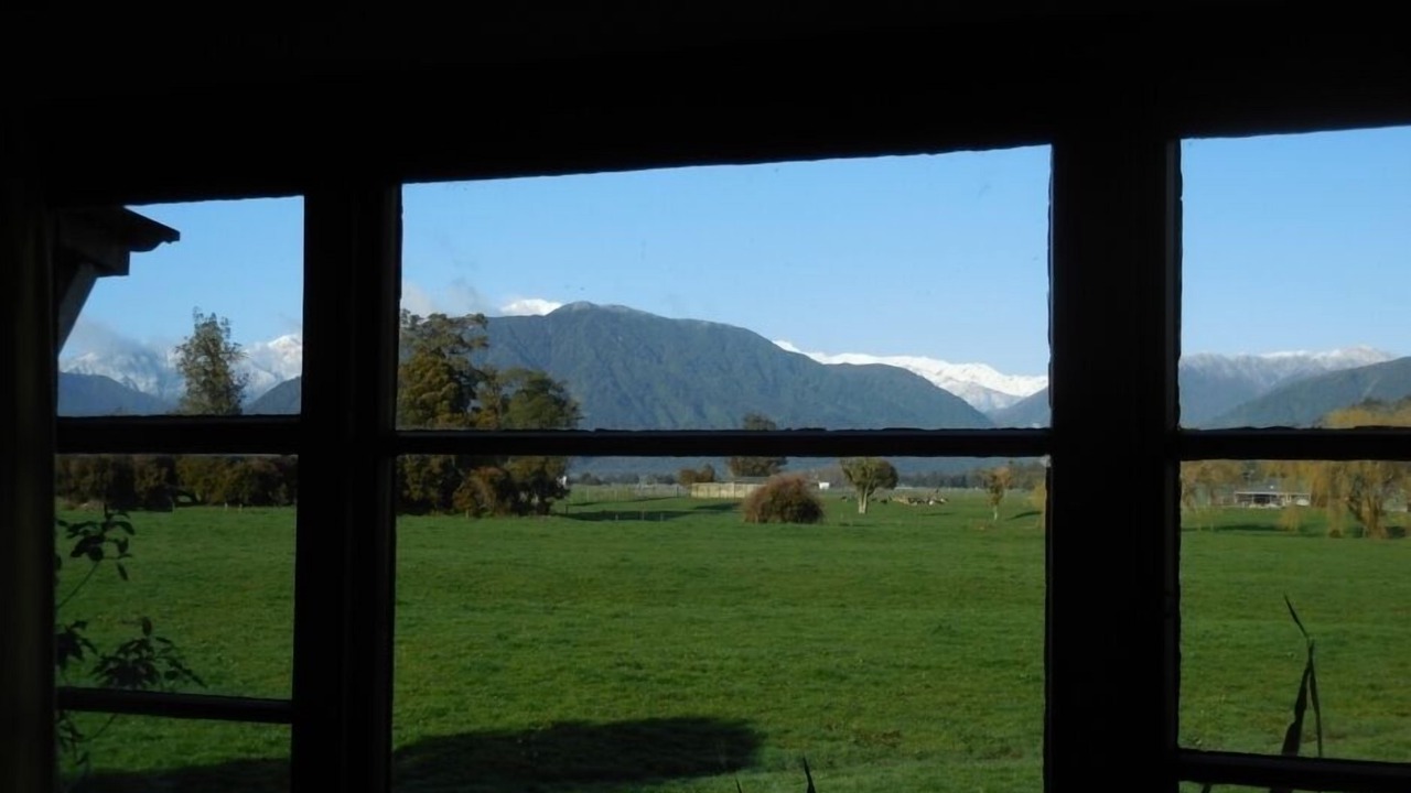 Photo of Bedroom in West Coast