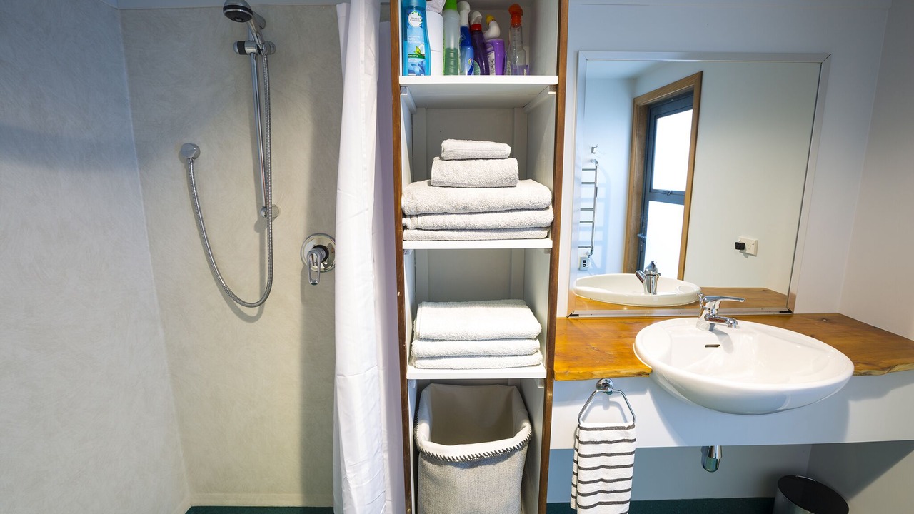 Photo of Bathroom in Ngunguru