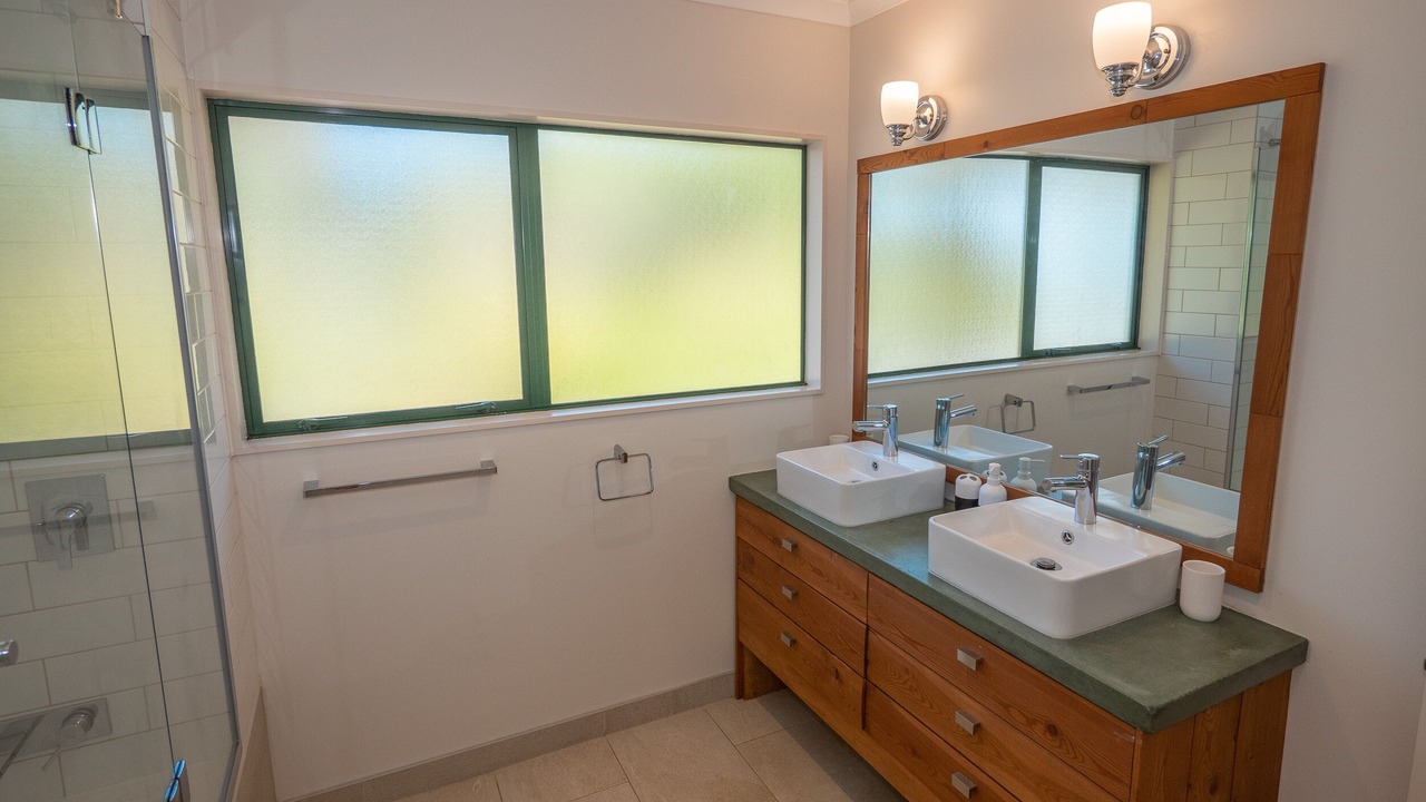 Photo of Bathroom in Doubtless Bay