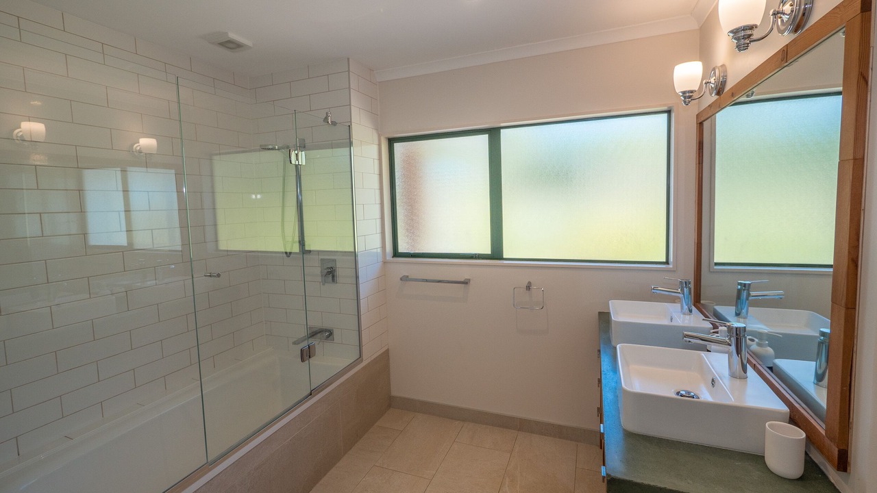 Photo of Bathroom in Doubtless Bay
