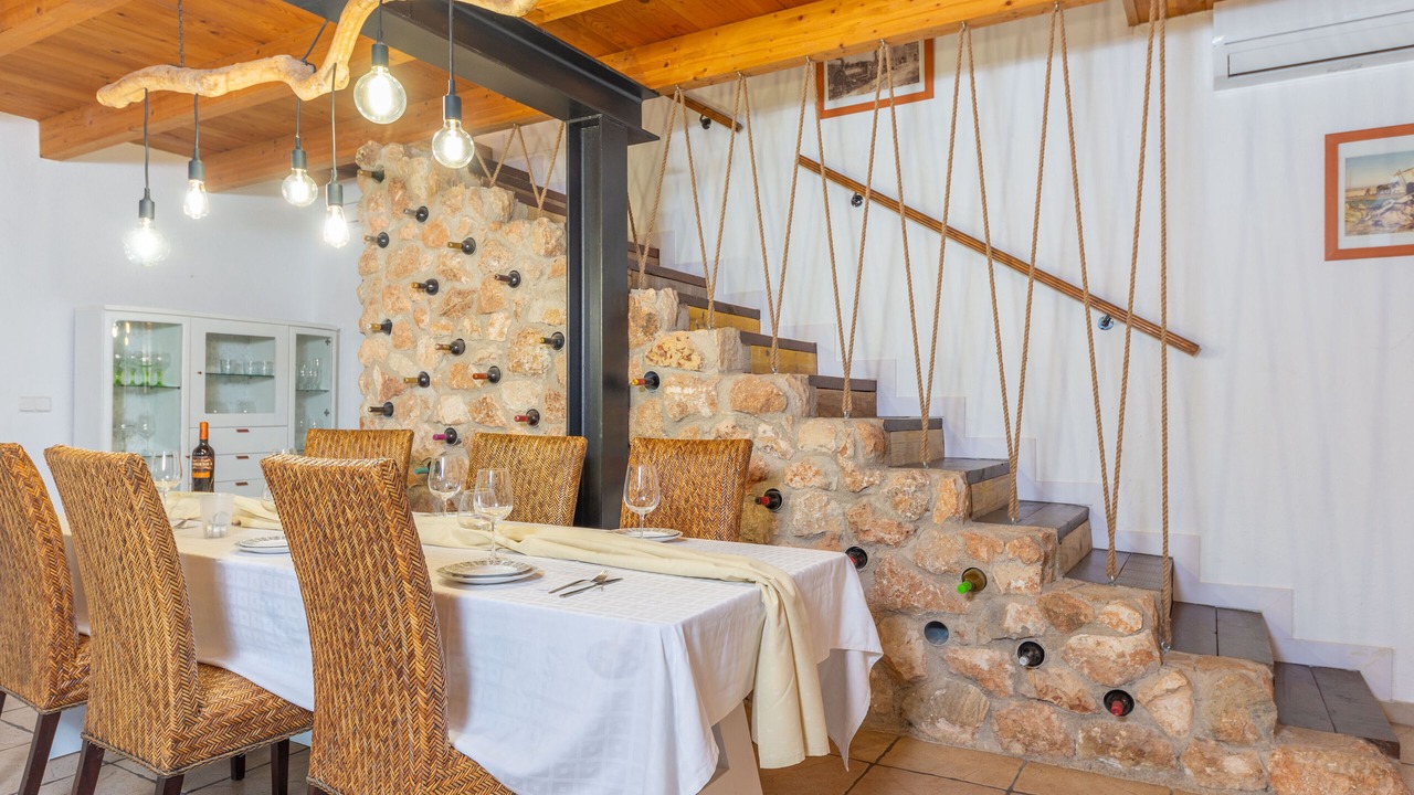 Photo of Others in Son Antem