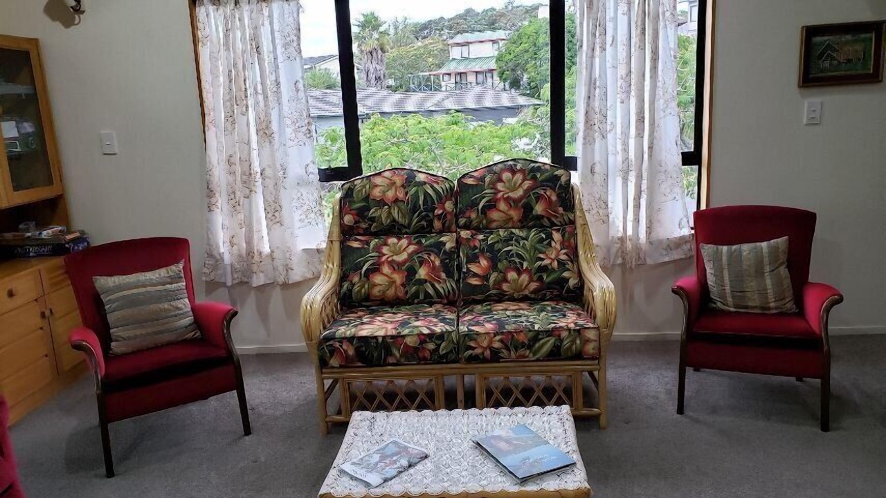 Photo of Livingroom in Snells Beach