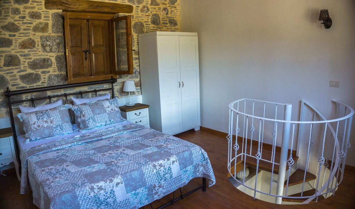 Photo of Bedroom in Moni
