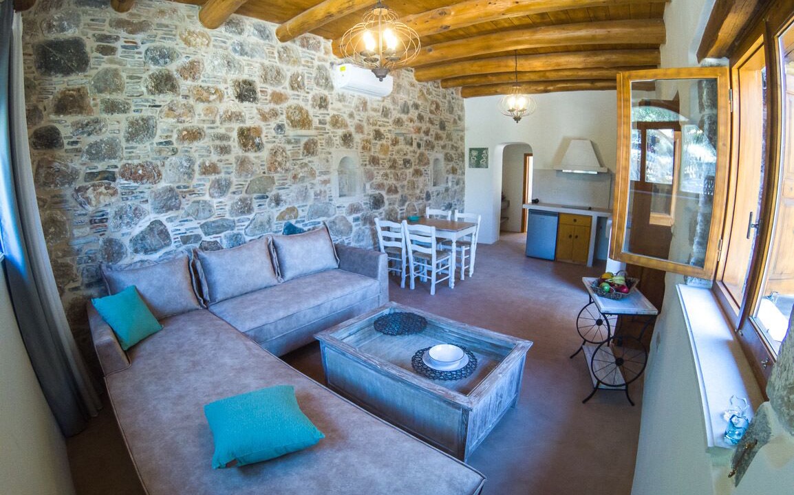 Photo of Livingroom in Moni