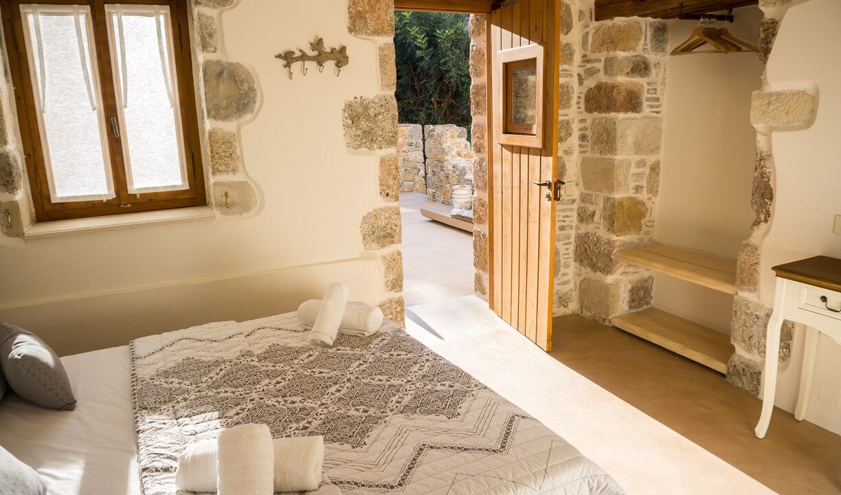 Photo of Bedroom in Moni
