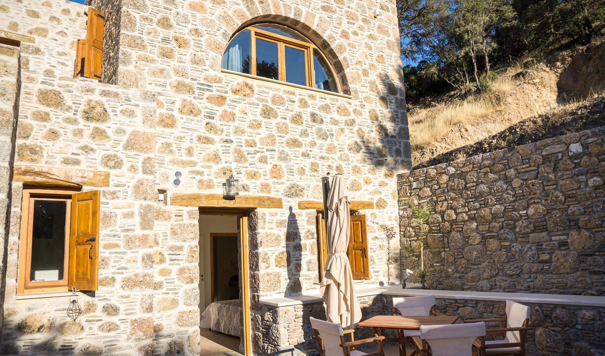 Photo of Outdoor in Moni