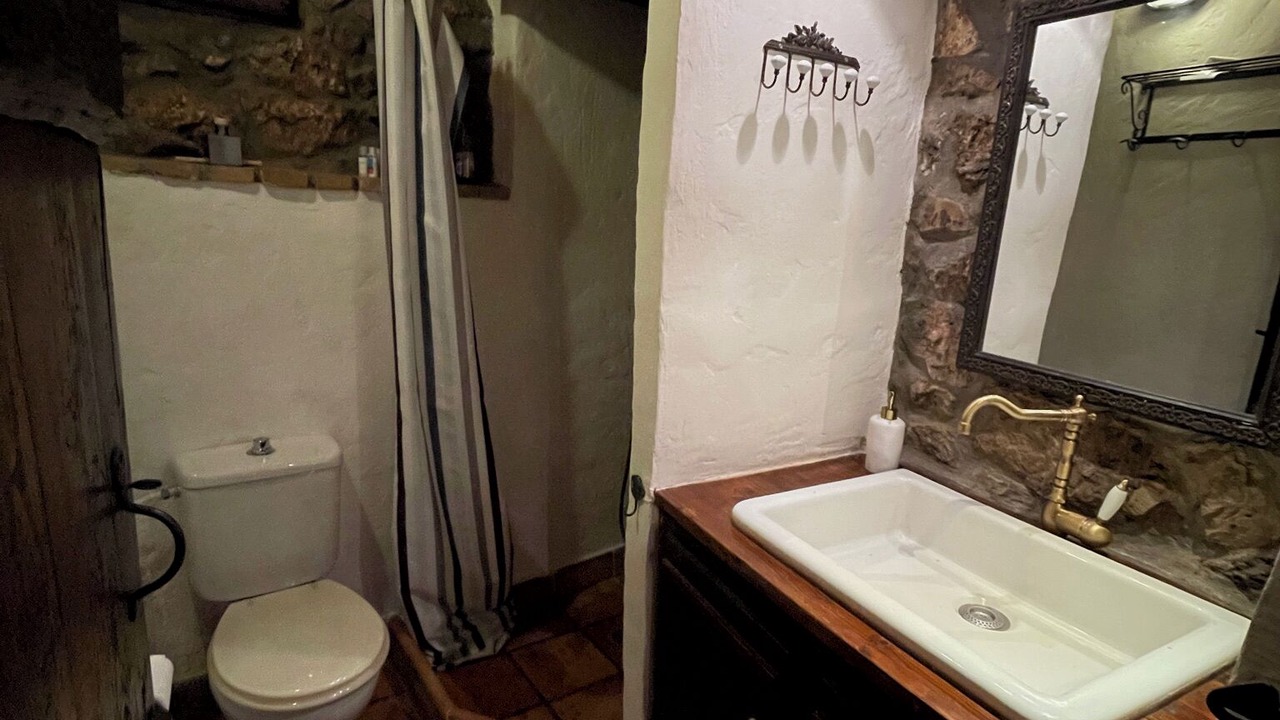 Photo of Bathroom in Lilaia