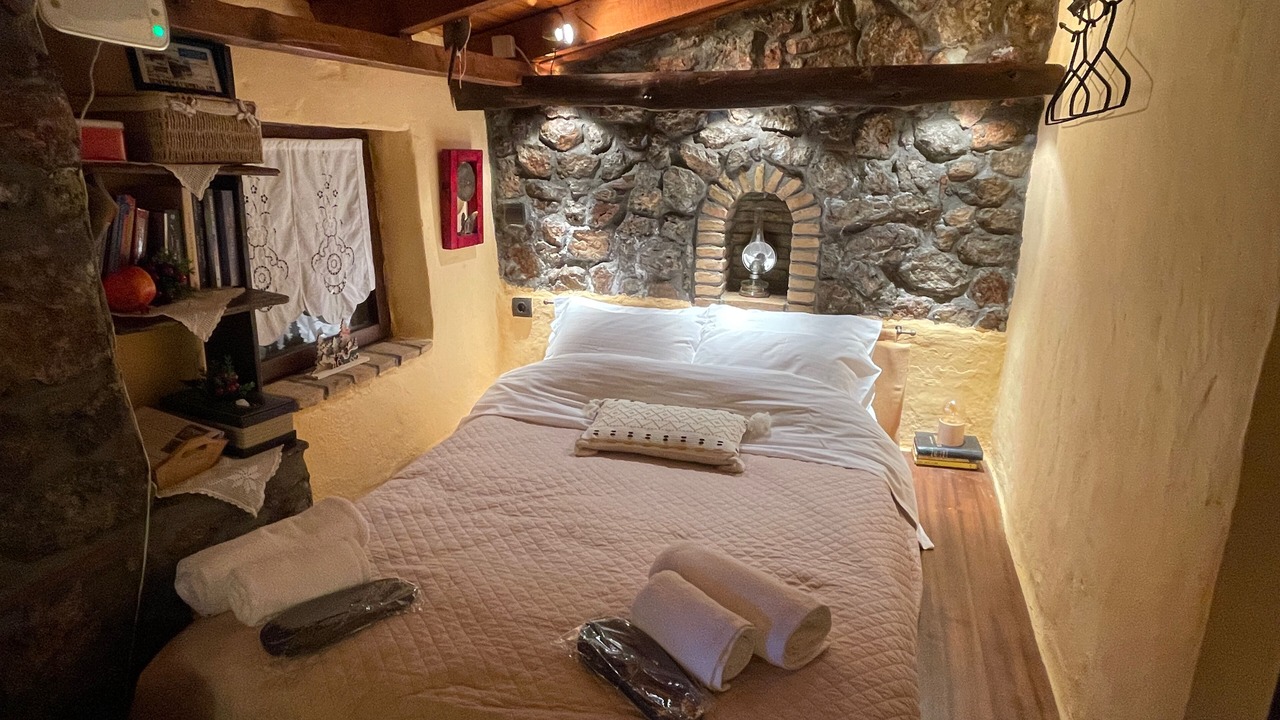 Photo of Bedroom in Lilaia