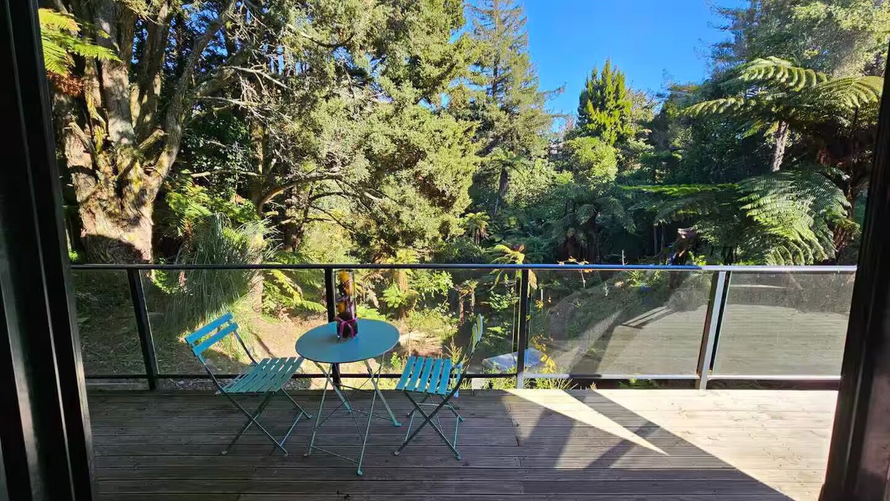 Photo of Outdoor in Hamilton North