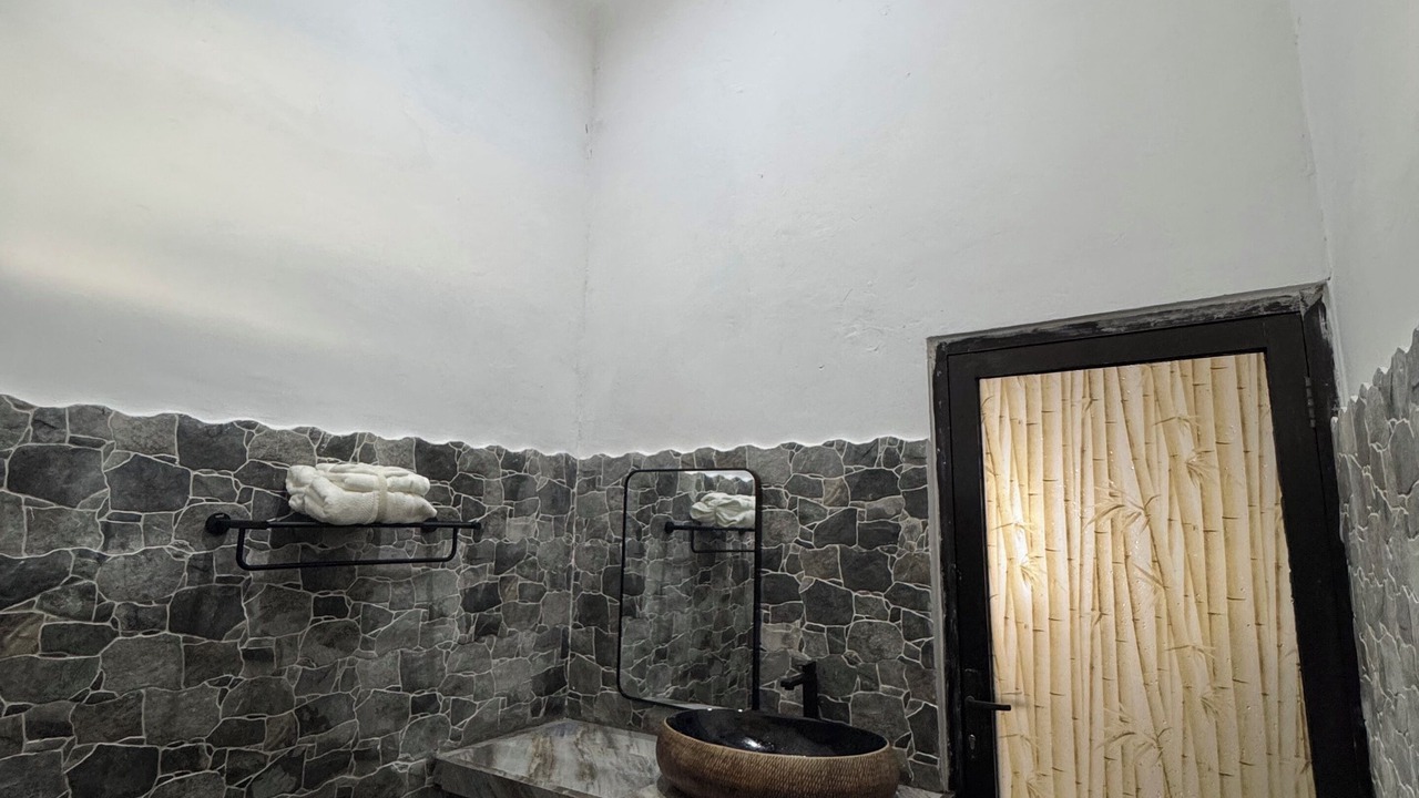 Photo of Bathroom in Sekotong Barat