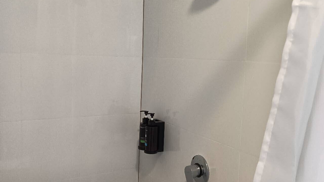 Photo of Bathroom in Kawaha Point