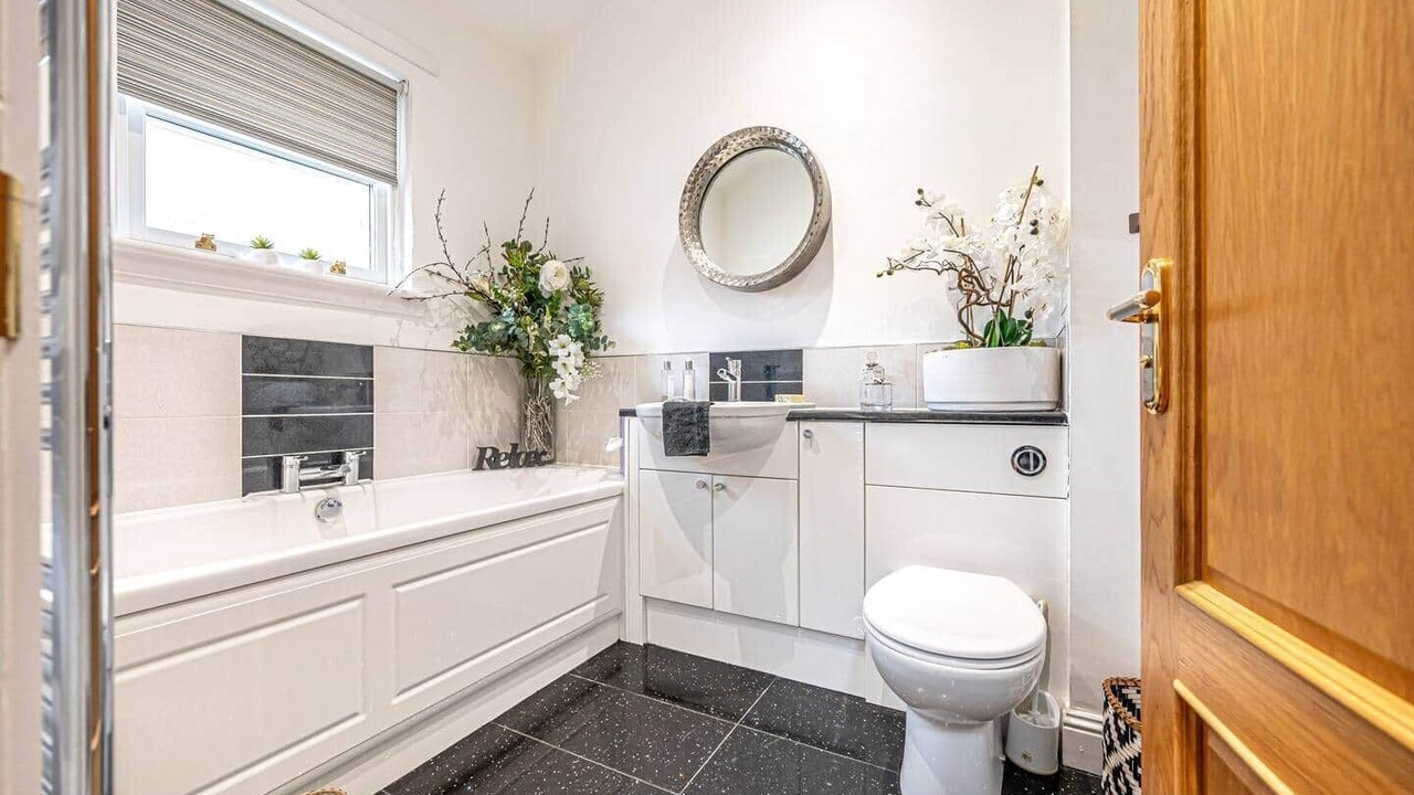 Photo of Bathroom in Kirkcaldy