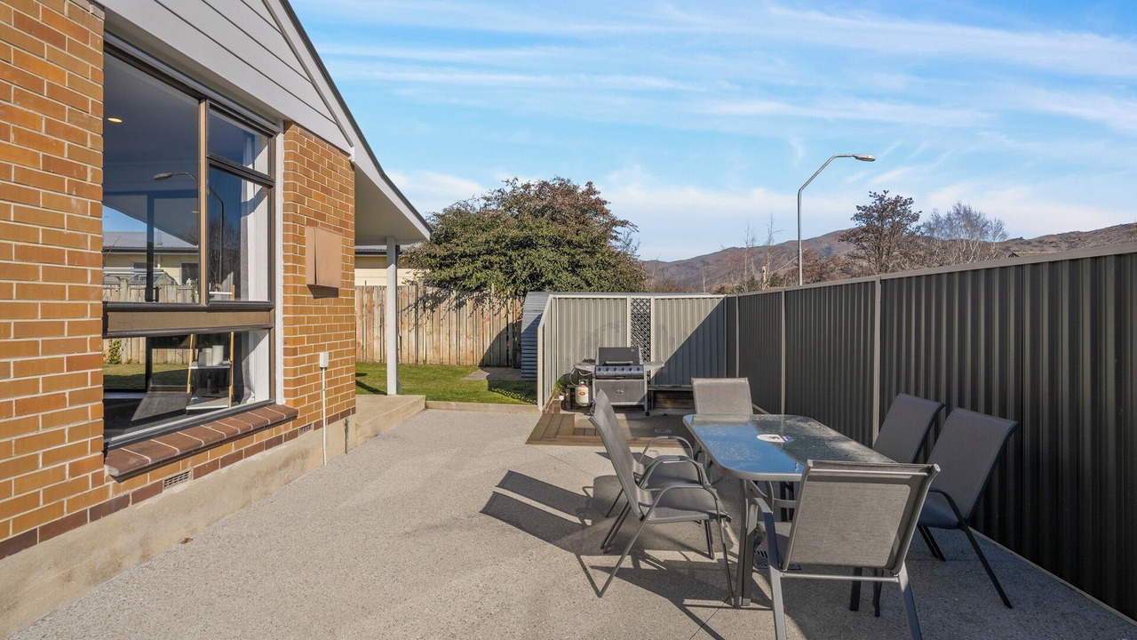 Photo of Outdoor in Lowburn