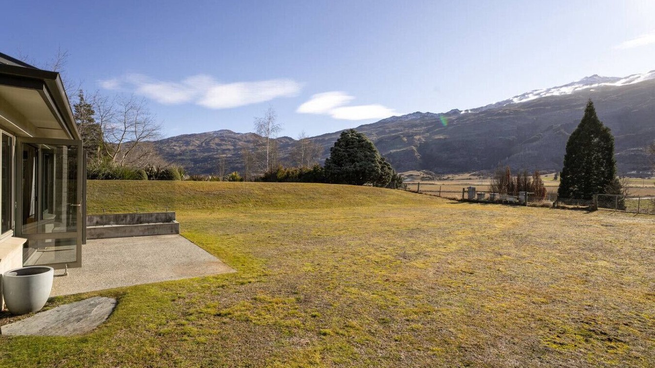 Photo of Outdoor in Speargrass Flat