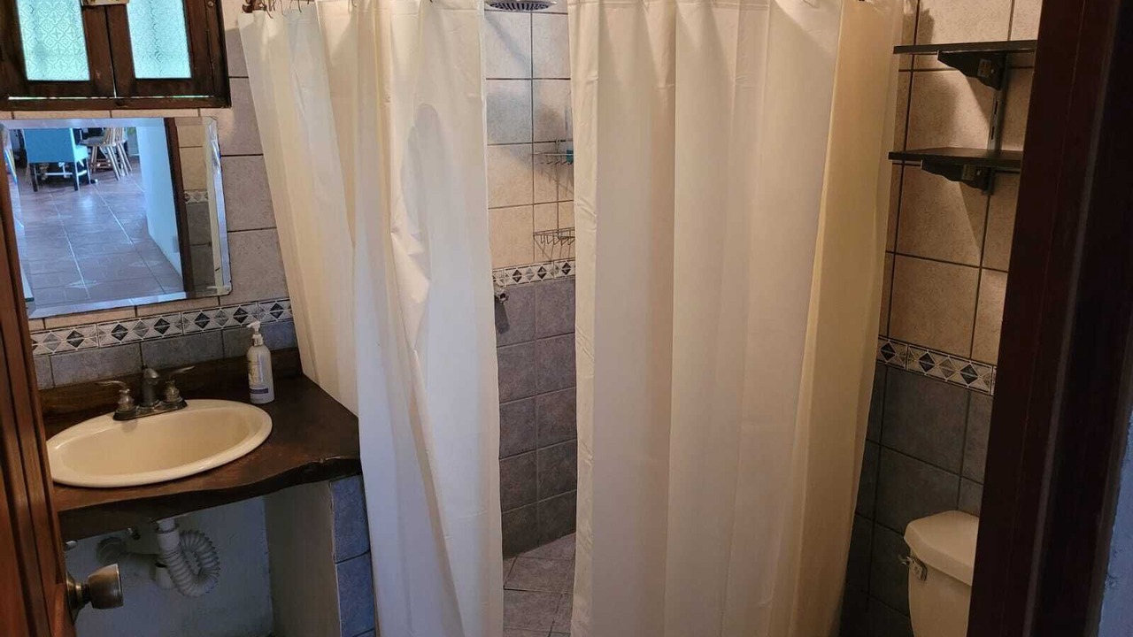 Photo of Bathroom in Birri