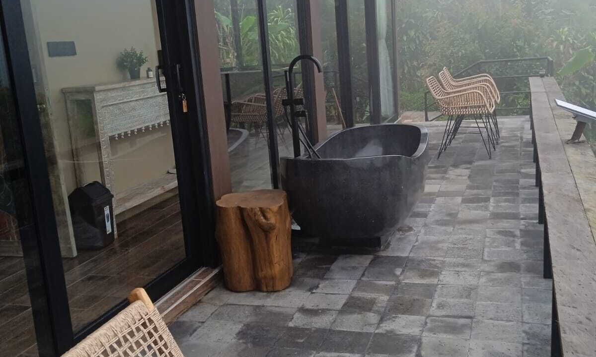 Photo of Patio Balcony in Sukasada