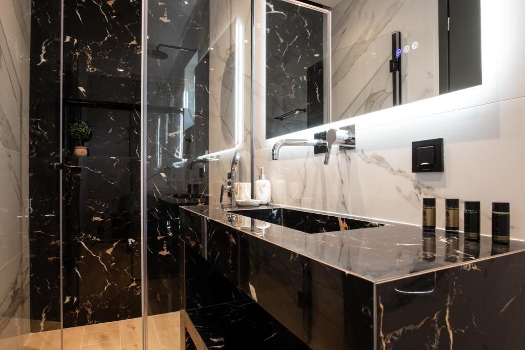 Photo of Bathroom in Gaitanion