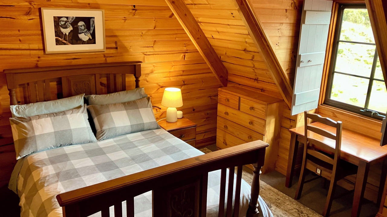Photo of Bedroom in Zeehan