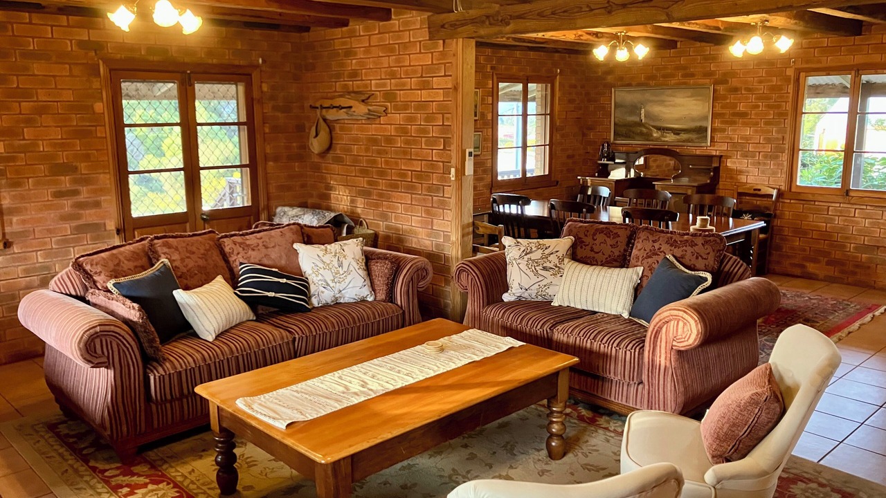 Photo of Livingroom in Zeehan