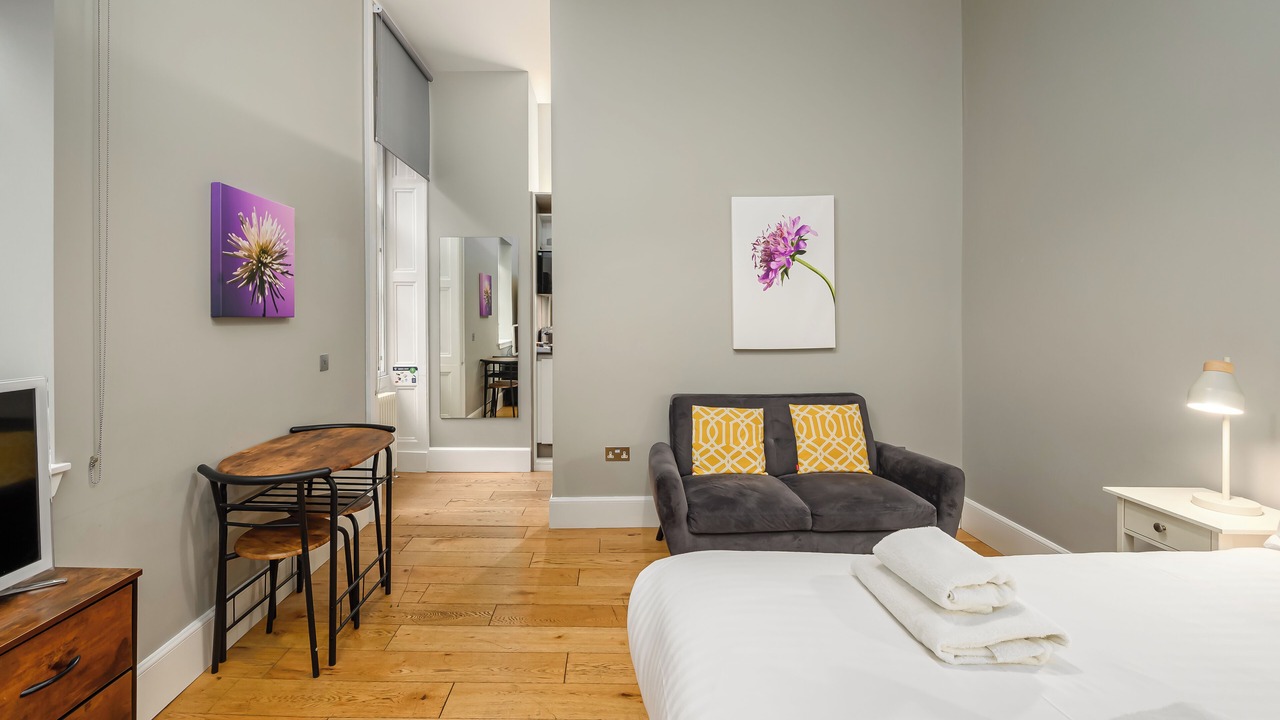 Photo of Bedroom in New Town