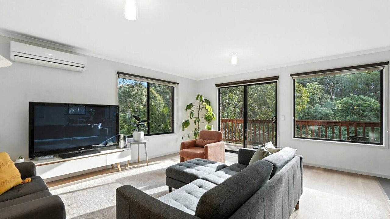 Photo of Livingroom in Geilston Bay