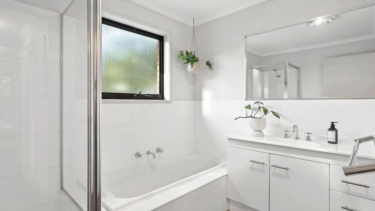 Photo of Bathroom in Geilston Bay