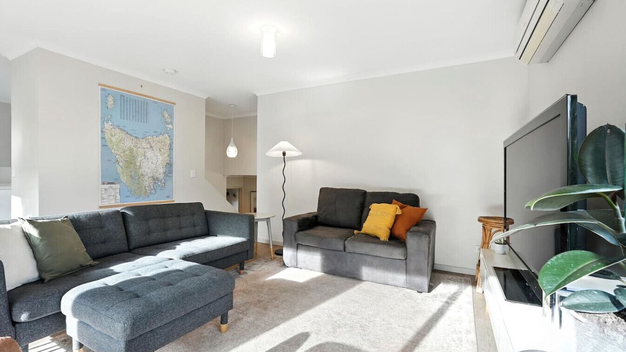 Photo of Livingroom in Geilston Bay