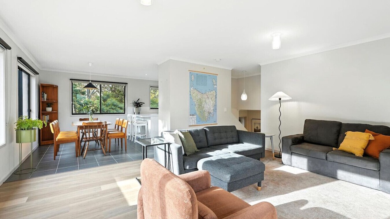 Photo of Livingroom in Geilston Bay