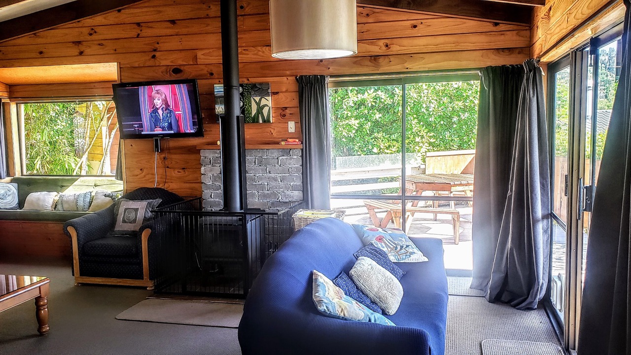 Photo of Livingroom in Pukawa